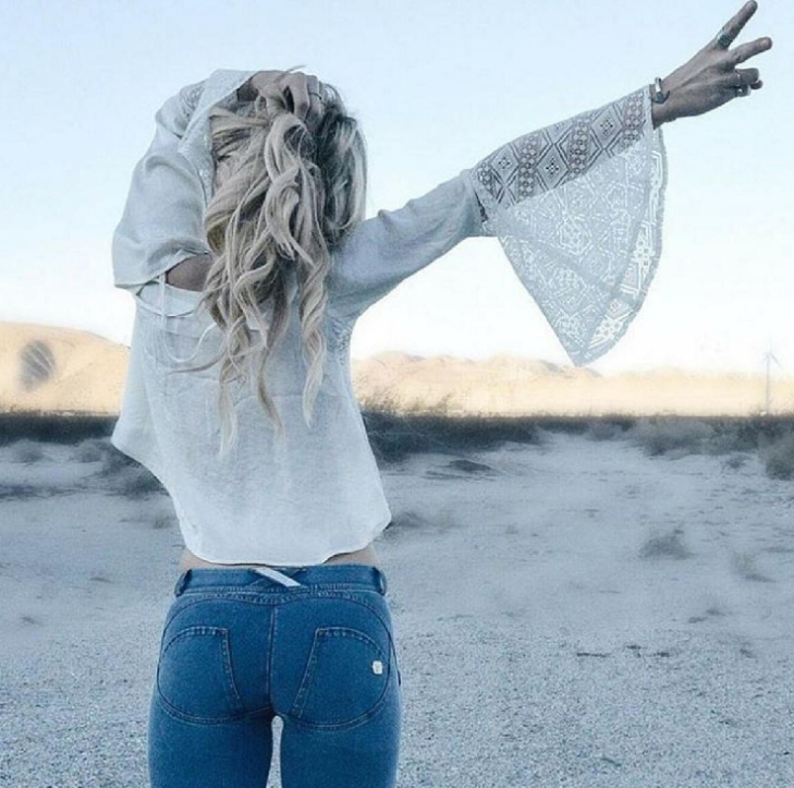 2021 new Italy jeans, peach and hip jeans, bottomless sports pants for women