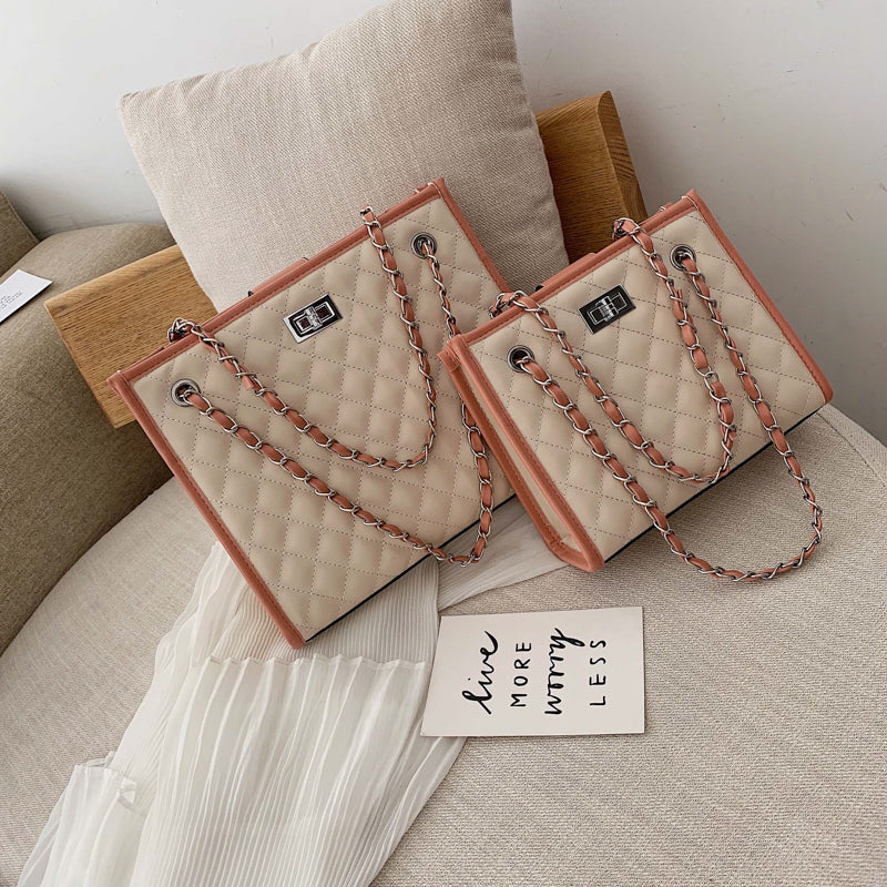 Large Capacity One-shoulder Tote Bag Chain Armpit Bag