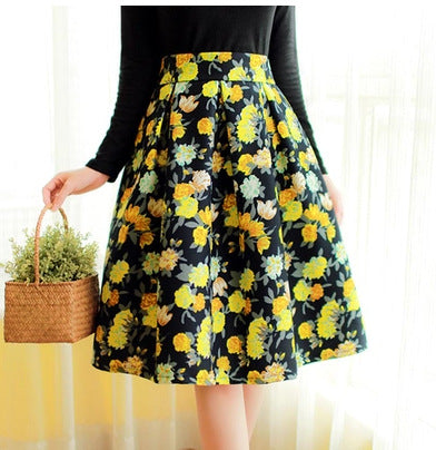 High waist was thin and long skirt for women