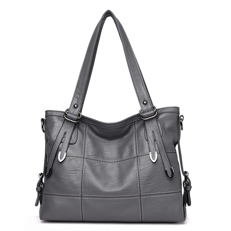 One shoulder bag for middle-aged ladies
