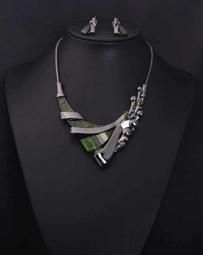 Women Europe and America jewelry set, luxury gemstone geometric short clavicle Necklace dress, bride dinner with jewelry wholesale