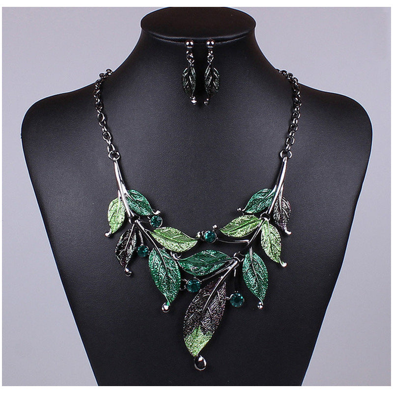 Women Europe and the United States big jewelry sets, color leaves, short clavicle necklace, bridal dress, female fashion accessories wholesale
