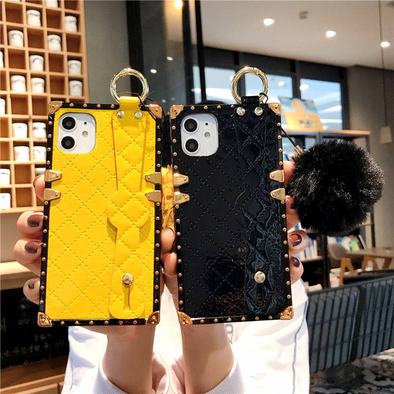 Diamond lattice leather protective case