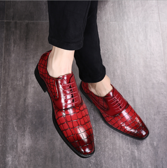 Pointed men's business croc leather shoes