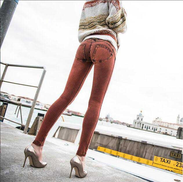 2021 new Italy jeans, peach and hip jeans, bottomless sports pants for women