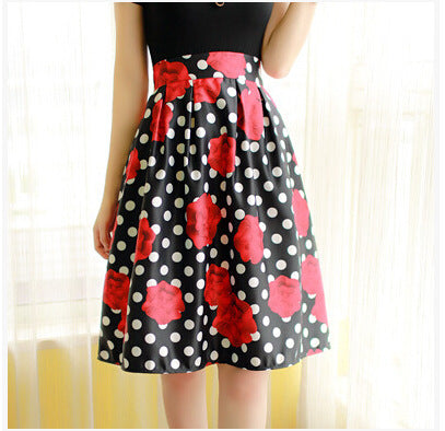 High waist was thin and long skirt for women