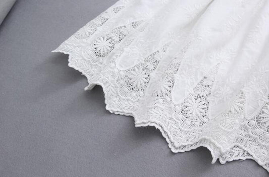 Hollow lace skirt for women