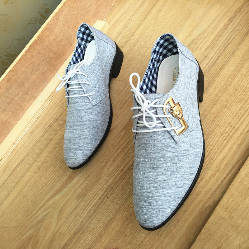 Cloth pointed leather shoes