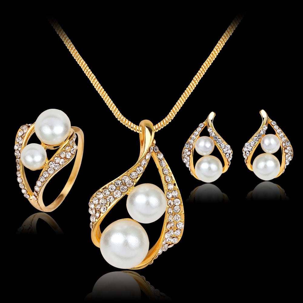 Women Three-piece Set Of Earrings Necklaces Rings And Pearls