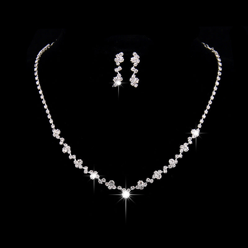 The supply of Bridal Necklace Earrings two sets women of simple Rhinestone Suit Wedding Dress Accessories 425