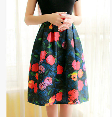 High waist was thin and long skirt for women