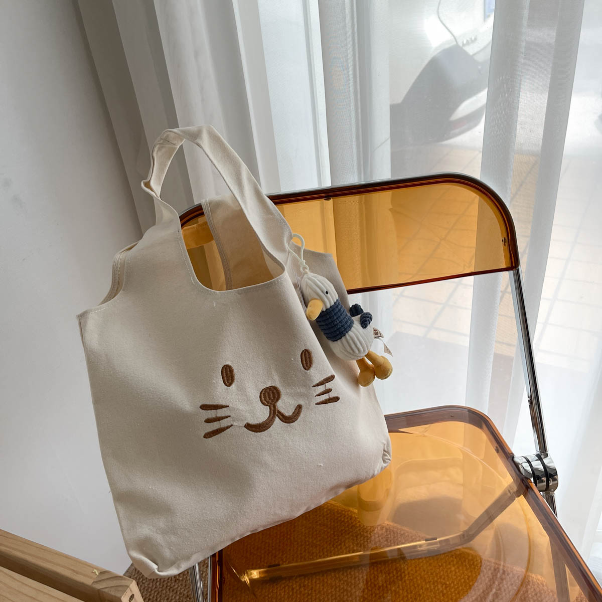 Cute Embroidery Bear Large-capacity Art Class Hand-carry Single-shoulder Canvas Bag