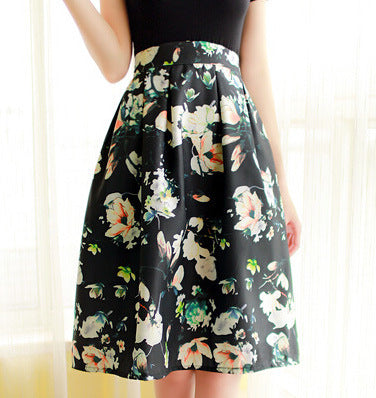 High waist was thin and long skirt for women