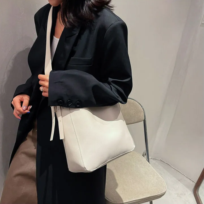 Large-capacity Bucket Style Simple Shoulder Handbag