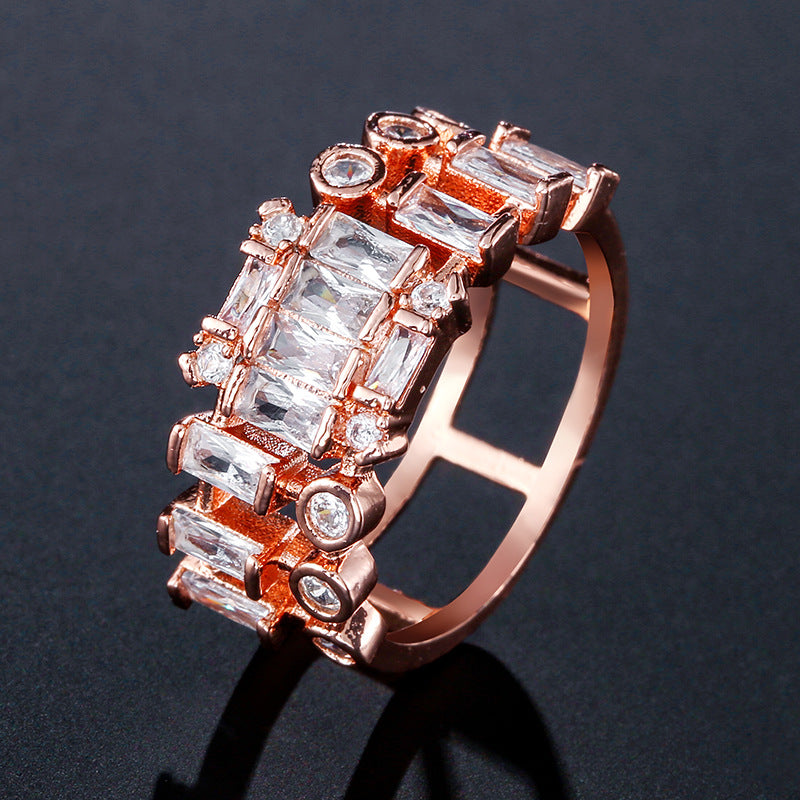 Emerald Gold-plated Hollow Ring For Women