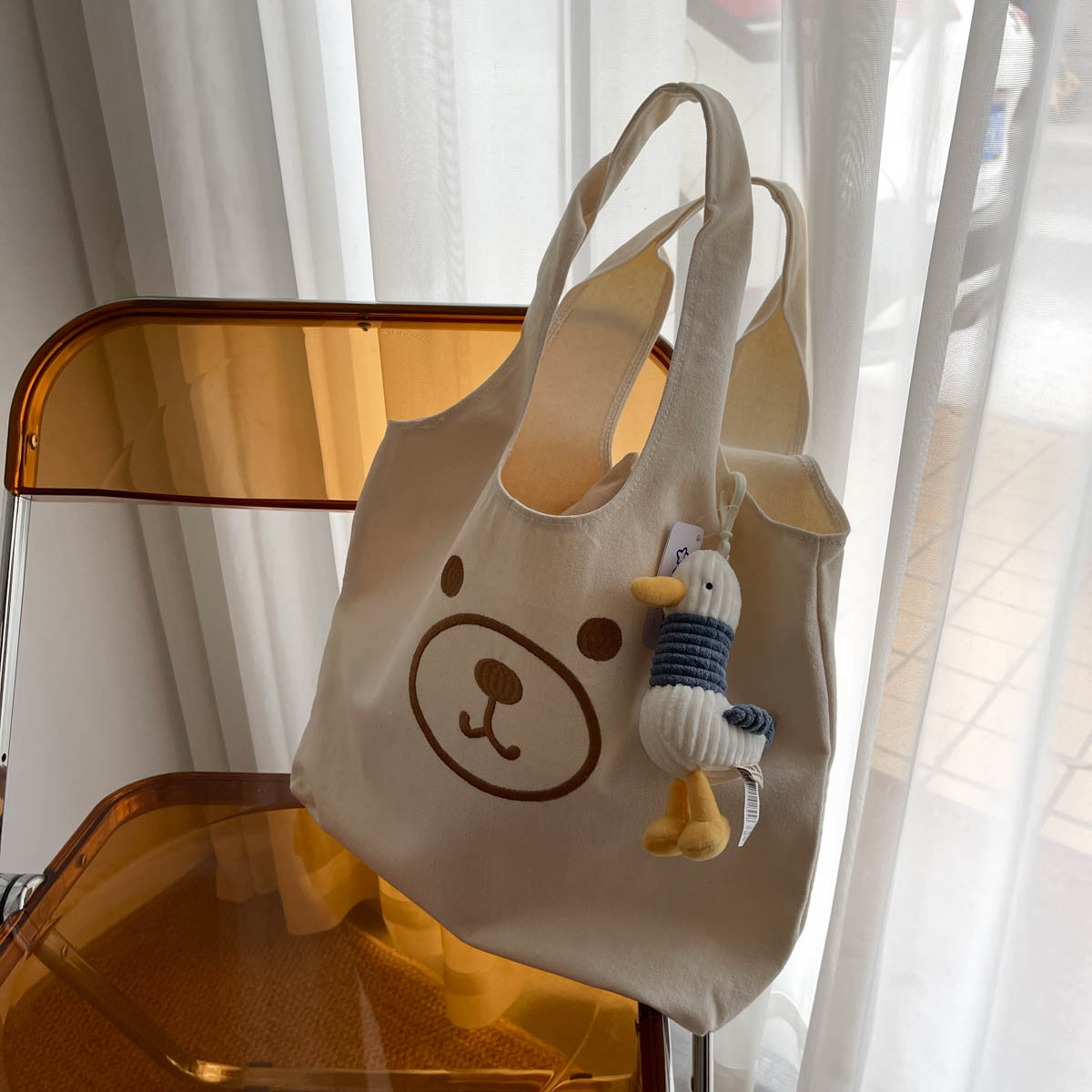 Cute Embroidery Bear Large-capacity Art Class Hand-carry Single-shoulder Canvas Bag