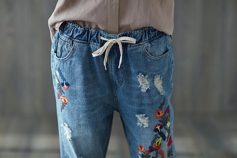 Artistic Embroidery Loose All-match Ripped Elastic Waist Cropped Jeans